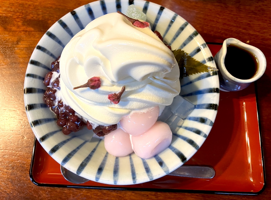 桜あんみつ - 甘味おかめ（麹町） | Tokyo Dragon Road